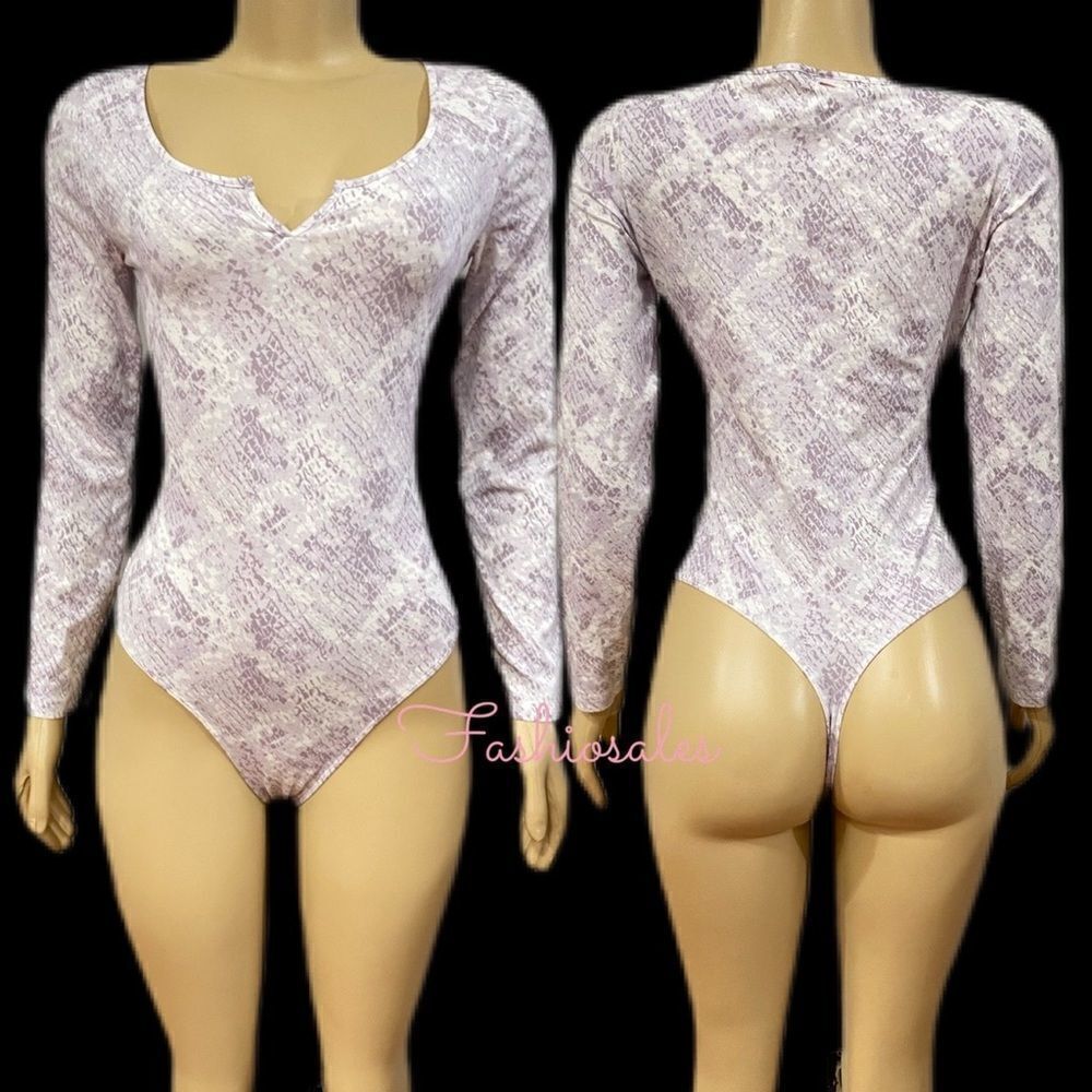 Victorias Secret Pink Soft Cotton Long Sleeve Bodysuit Shirt Top Animal print